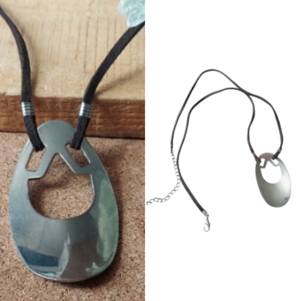 N4110 Unisex Rustic Silver Shoehorn Style Pendant Leather Cord Necklace